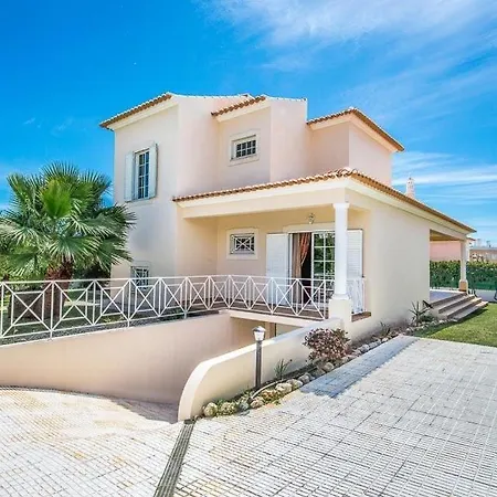 Praia Da Oura Sleeps 8 Pool Wifi * Brejos