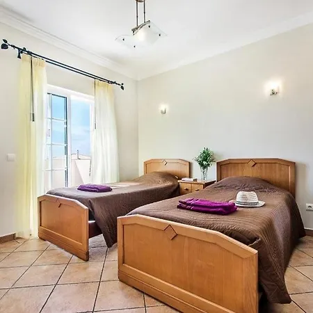 Praia Da Oura Sleeps 8 Pool Wifi Brejos